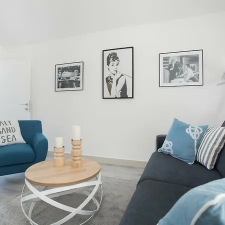 Апартаменты Movie *