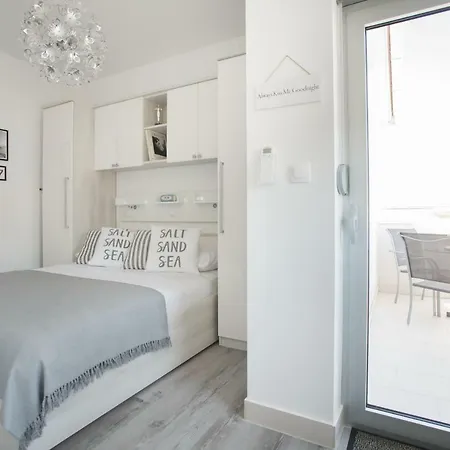 Movie Апартаменты Примоштен